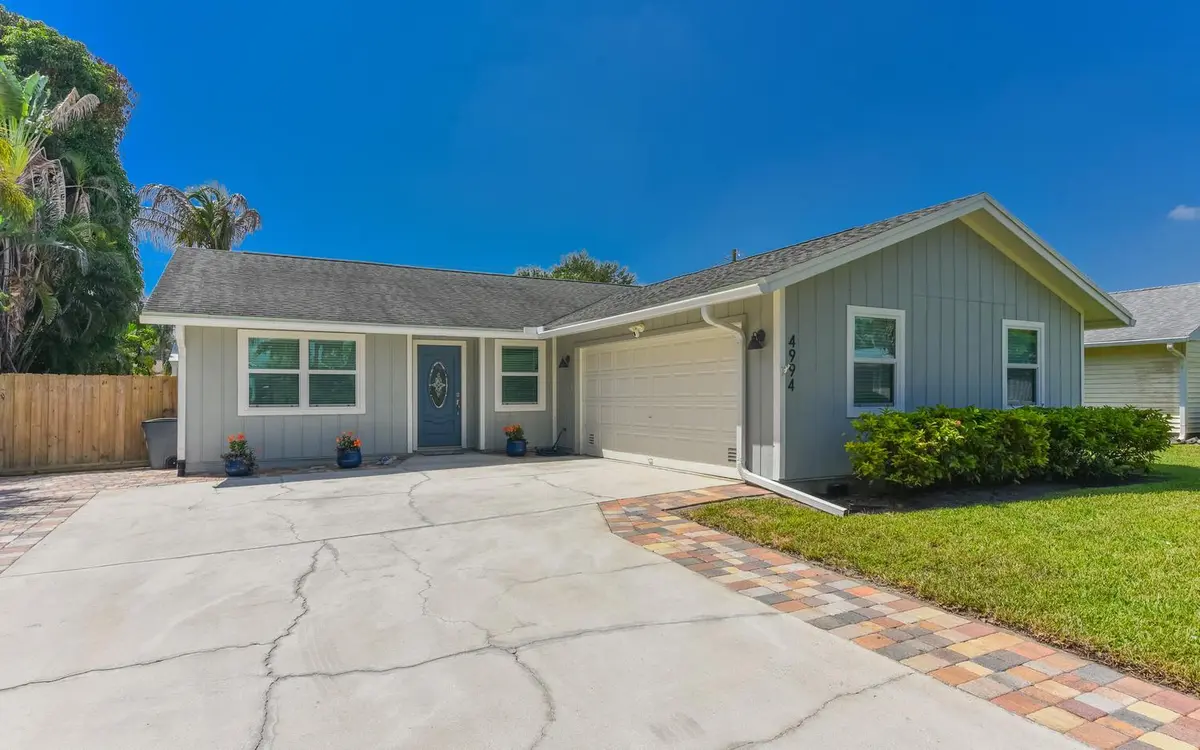 Front of Structure at 4994 SE PINE KNOLL Way, Stuart