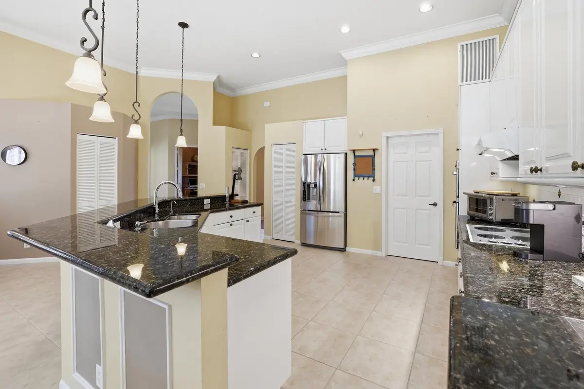 0H8A2015 at 606 CYPRESS GREEN Circle, Wellington