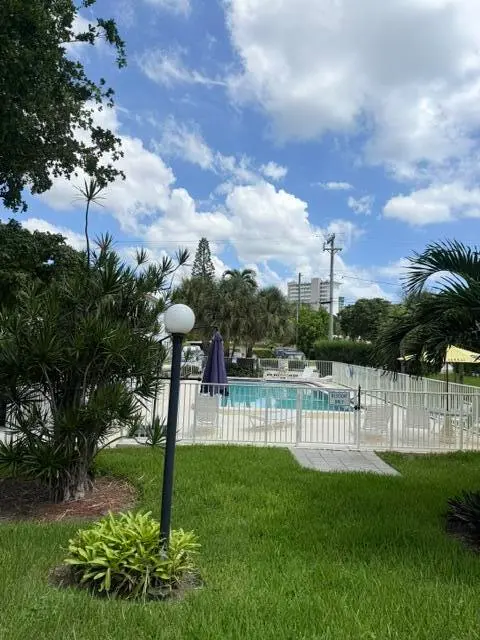 IMG_5943 at 2060 NE 1ST Street 9, Deerfield Beach
