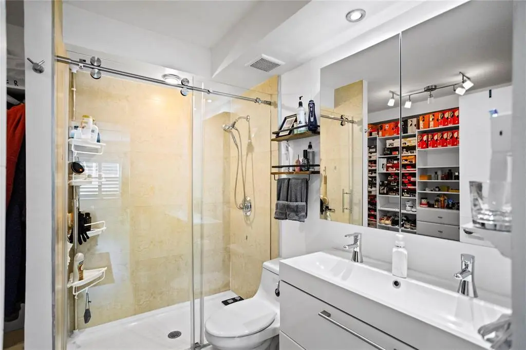 2900 5 at 2900 NE 30TH Street G1, Fort Lauderdale