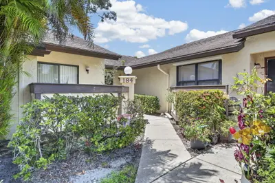 184 MASTIC TREE Court, Royal Palm Beach – sold