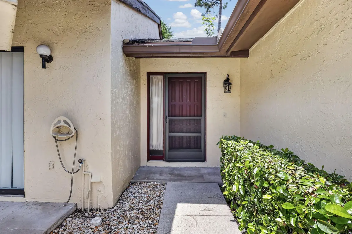 4-web-or-mls-BS1A1388 at 184 MASTIC TREE Court, Royal Palm Beach