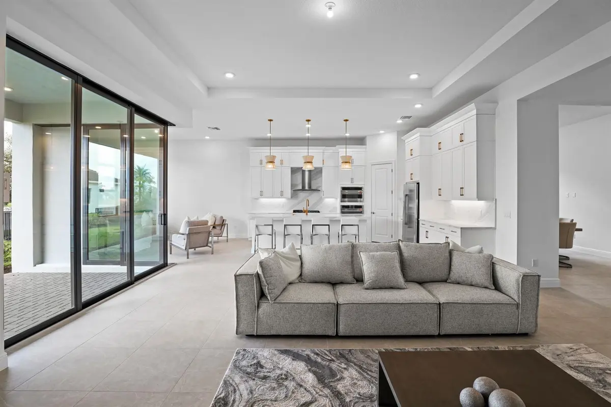 Great Room at 5303 Saint Armands Way, Westlake