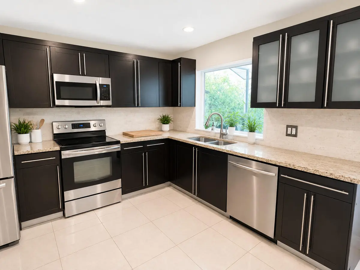 kitchen at 10601 NW 7TH Place, Coral Springs
