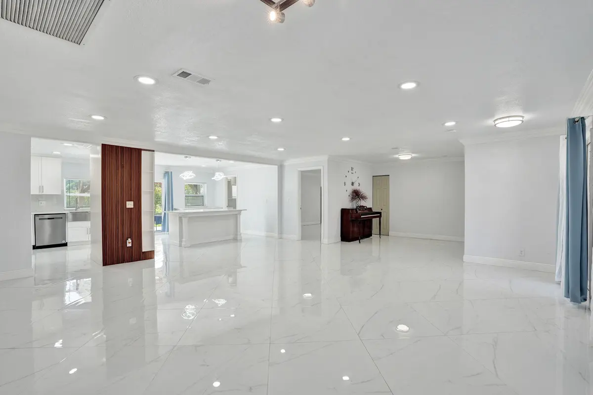 03 Livingroom 3 at 855 NW 80TH Terrace, Margate