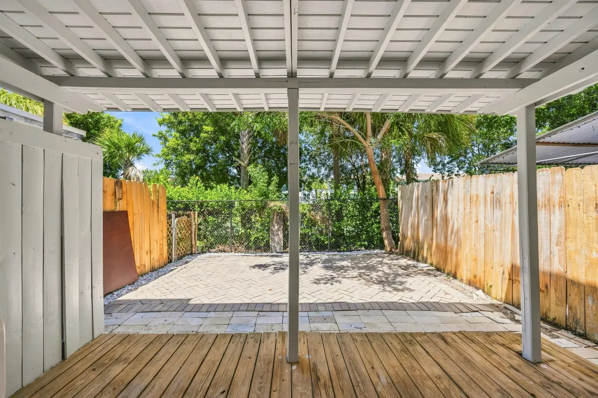 4161 NW 9TH Avenue 5, Deerfield Beach, FL – photo 2