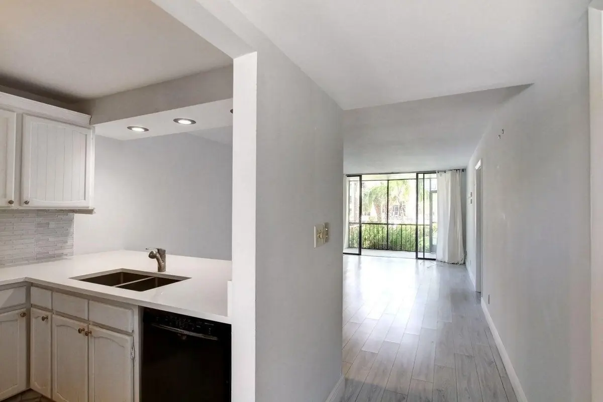 Main at 11 ROYAL PALM Way 1040, Boca Raton