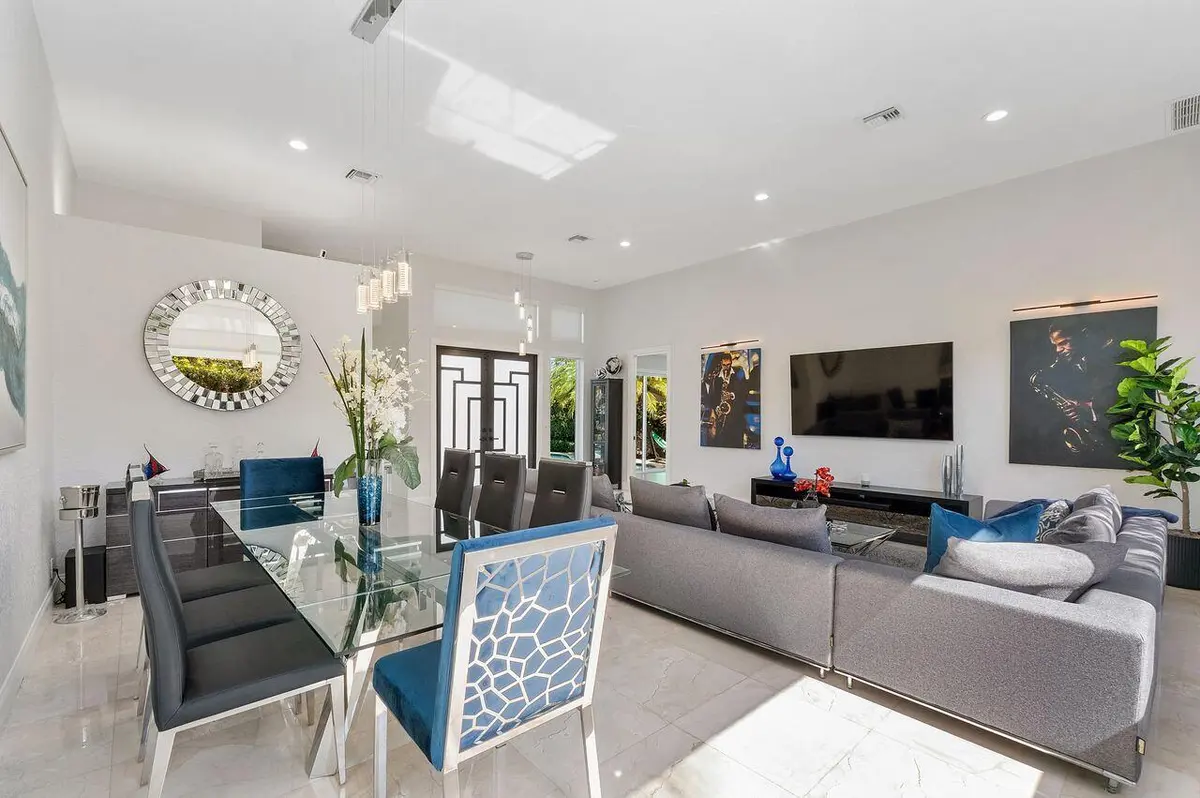 1081_Bel_Aire_Dr_E_057 at 1081 BEL AIRE Drive, Pembroke Pines