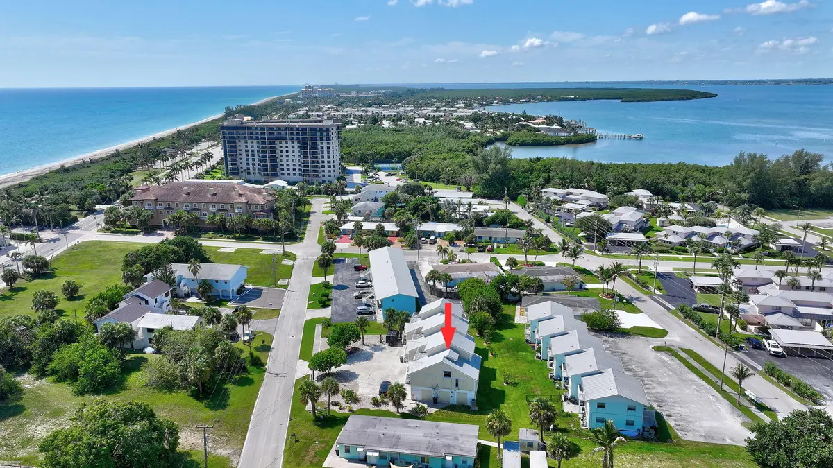 NESTLED BETWEEN INTRACOASTAL & OCEAN.... at 651 HERNANDO Street, Fort Pierce