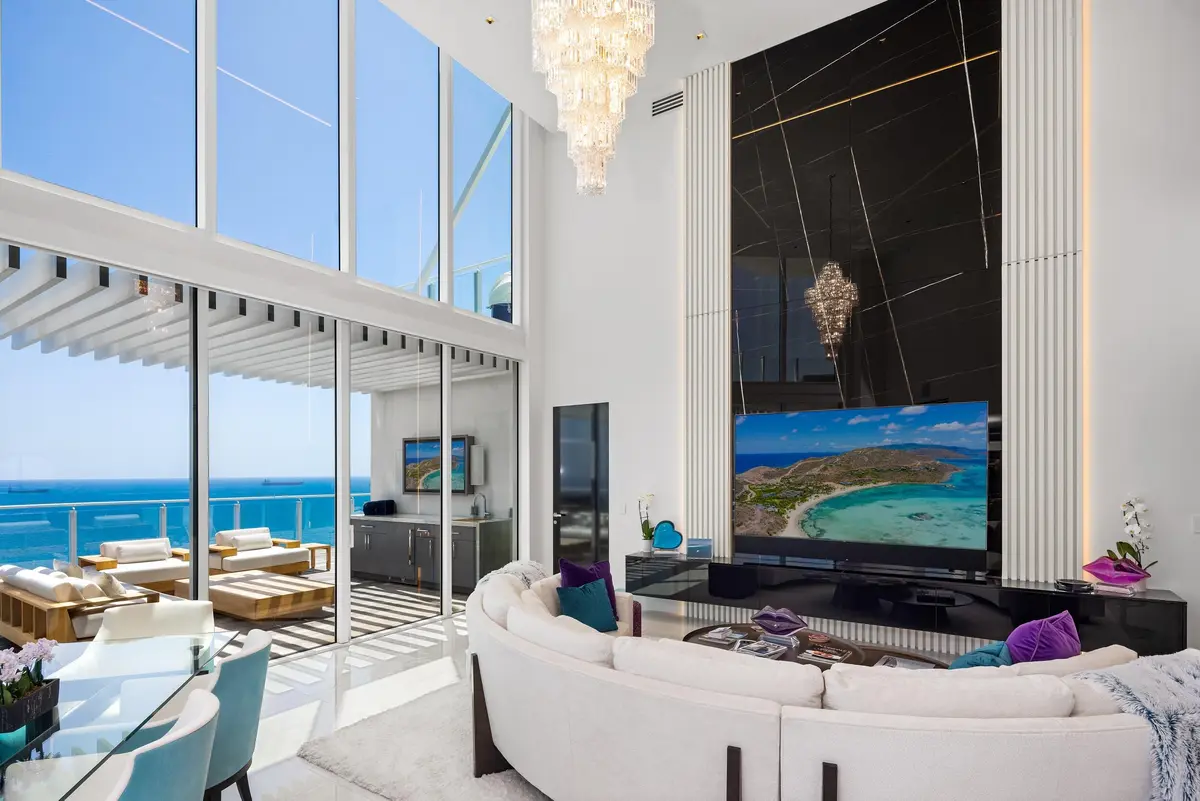 Living Area at 525 N FORT LAUDERDALE BEACH Boulevard 1702, Fort Lauderdale