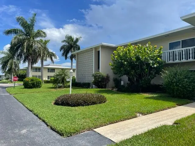 IMG_2737 at 90 S Blvd Boulevard 2b, Boynton Beach