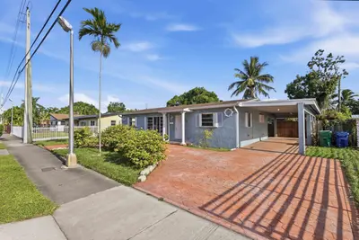 980 NW 183RD Street, Miami Gardens – Single Family Residence for sale