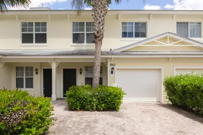 3902 SABAL Way, Fort Pierce – Condominium for sale