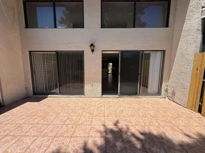 5006 S University Drive, Davie – Townhouse for rent