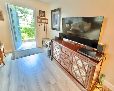 140 WINDSOR G, West Palm Beach – Condominium for sale