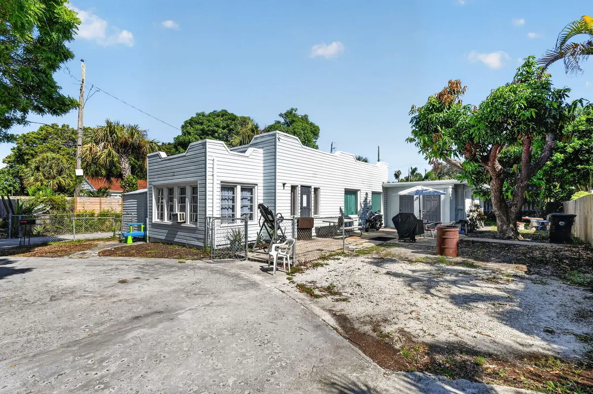 Exterior Front at 633 Franklin Road, West Palm Beach