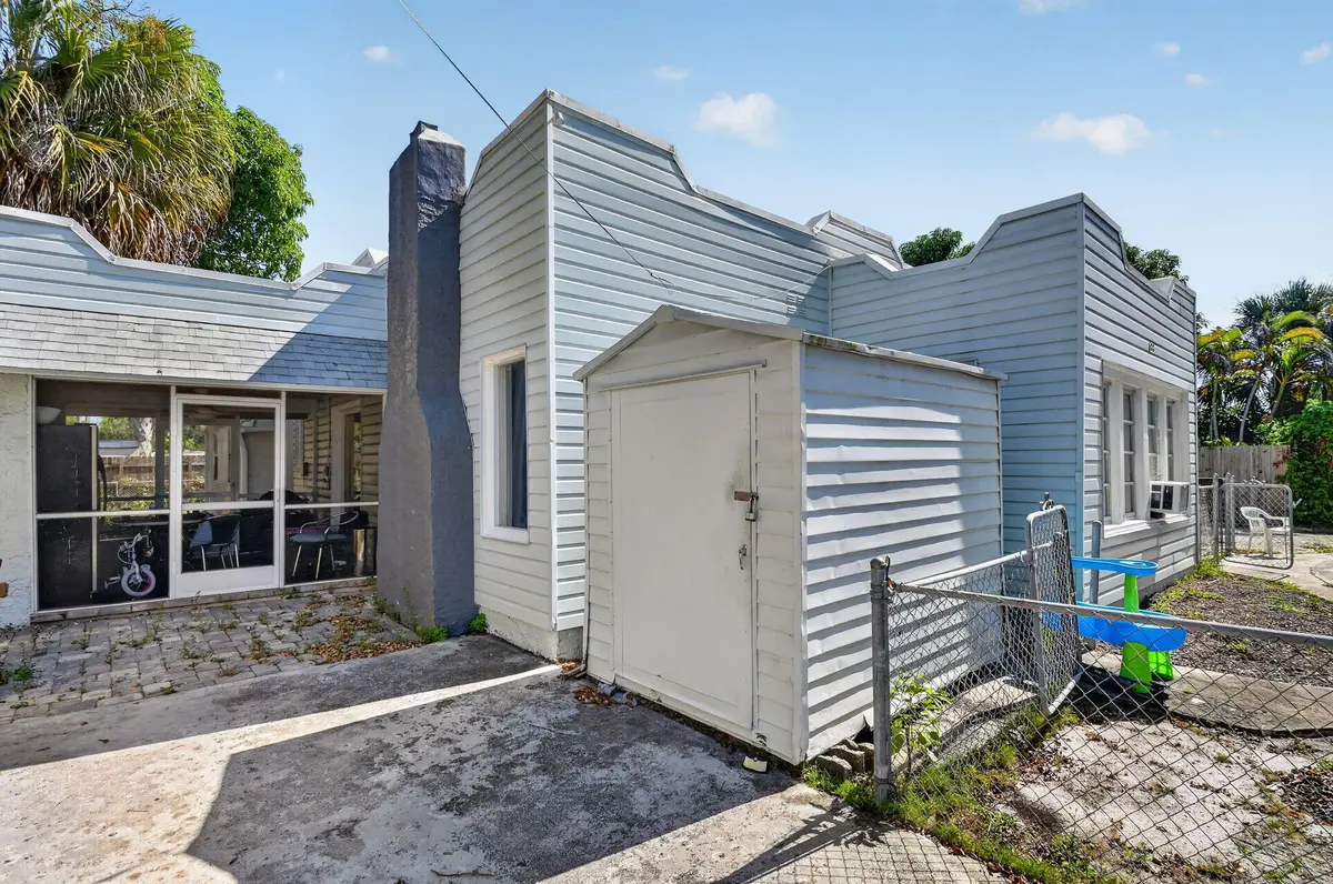 Exterior Front at 633 Franklin Road, West Palm Beach