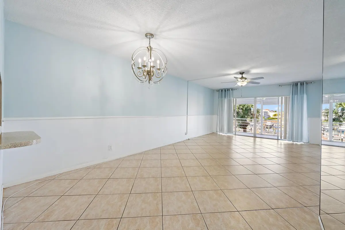 29 Yacht Club Dr 405-4 at 29 Yacht Club Drive Unit 405, North Palm Beach