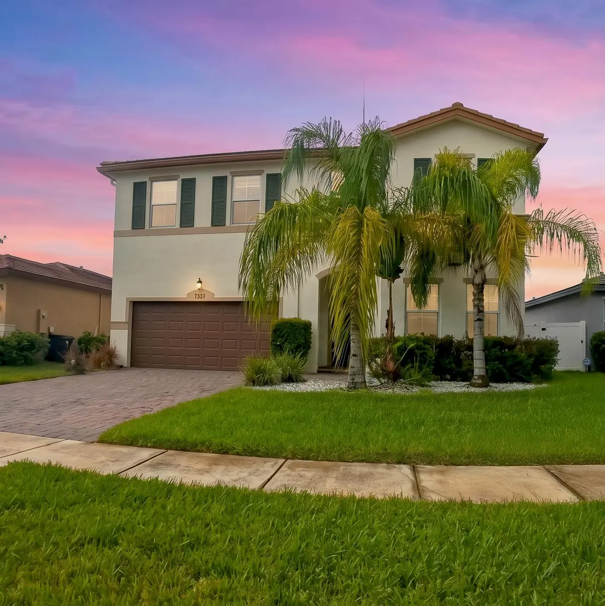Frente-Foto1-1 at 7871 NW GREENBANK Circle, Port St. Lucie
