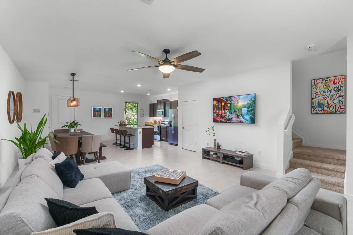 Living Area at 527 NW 17TH Street, Fort Lauderdale