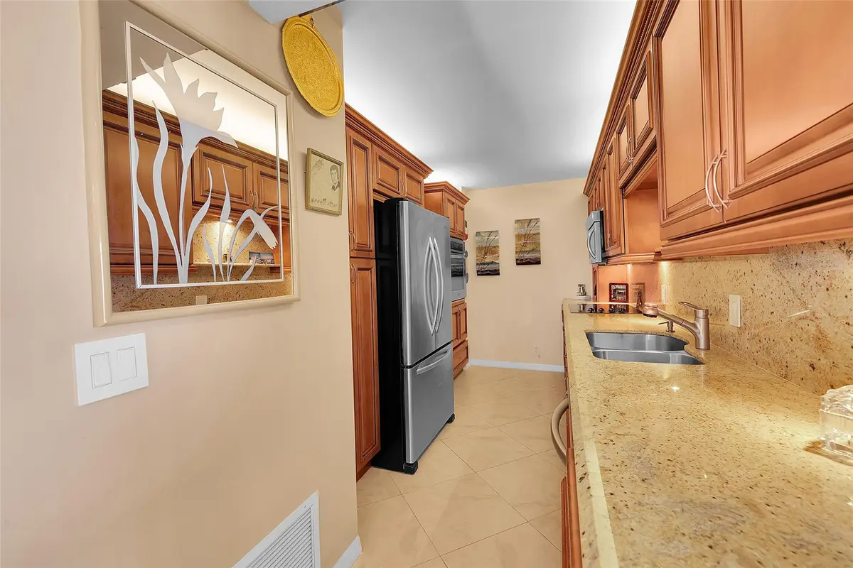 kitchen at 1200 HIBISCUS Avenue PH3, Pompano Beach