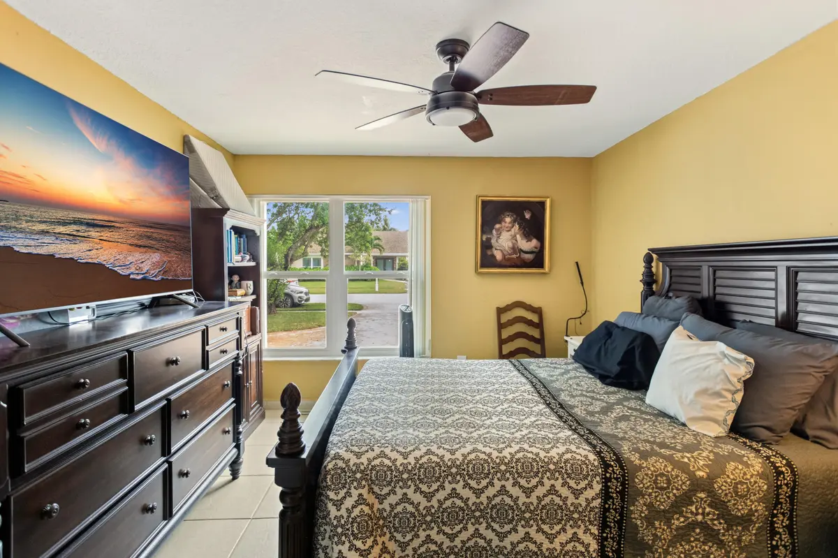 585A7702 at 8621 NW 3RD Street, Pembroke Pines