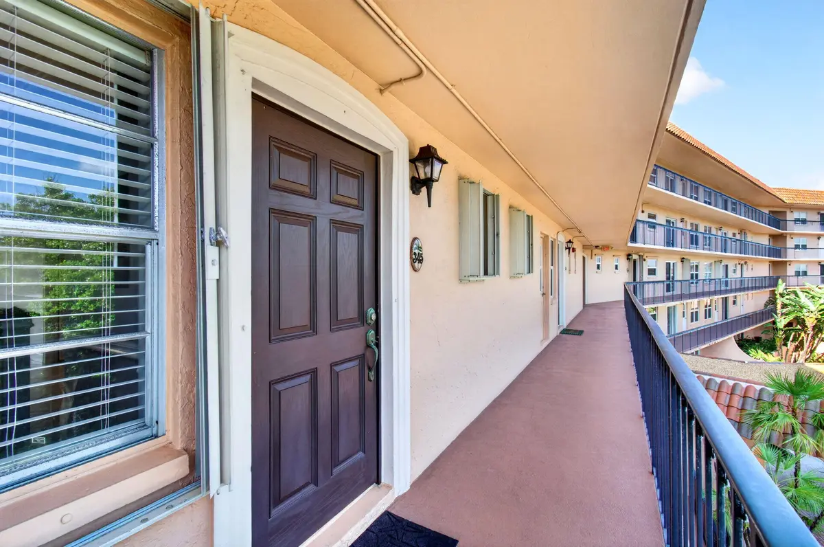 15-web-or-mls-DSC_1525 at 2871 N OCEAN Boulevard V345, Boca Raton