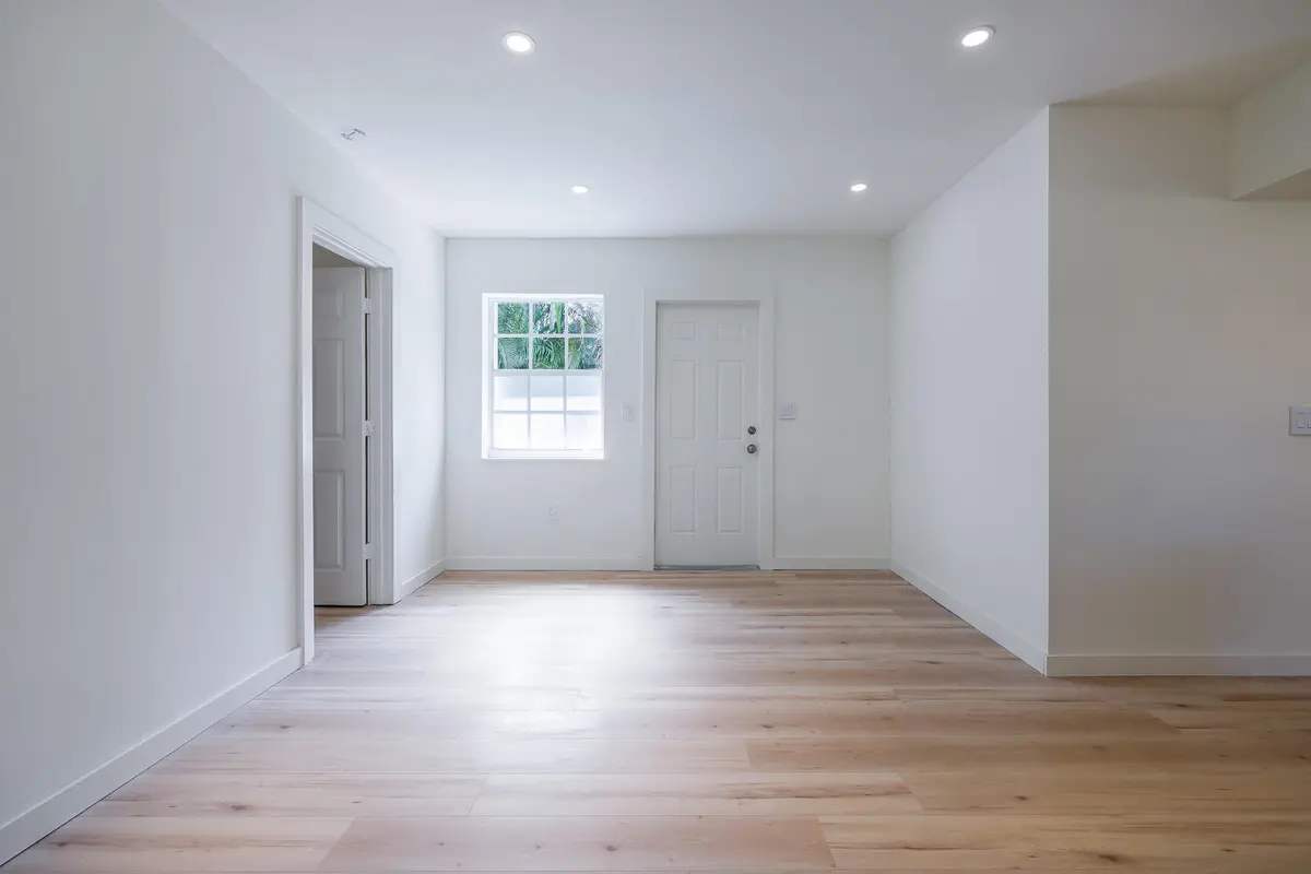 22 169 7 at 20 NE 169TH Street 1-2, North Miami Beach