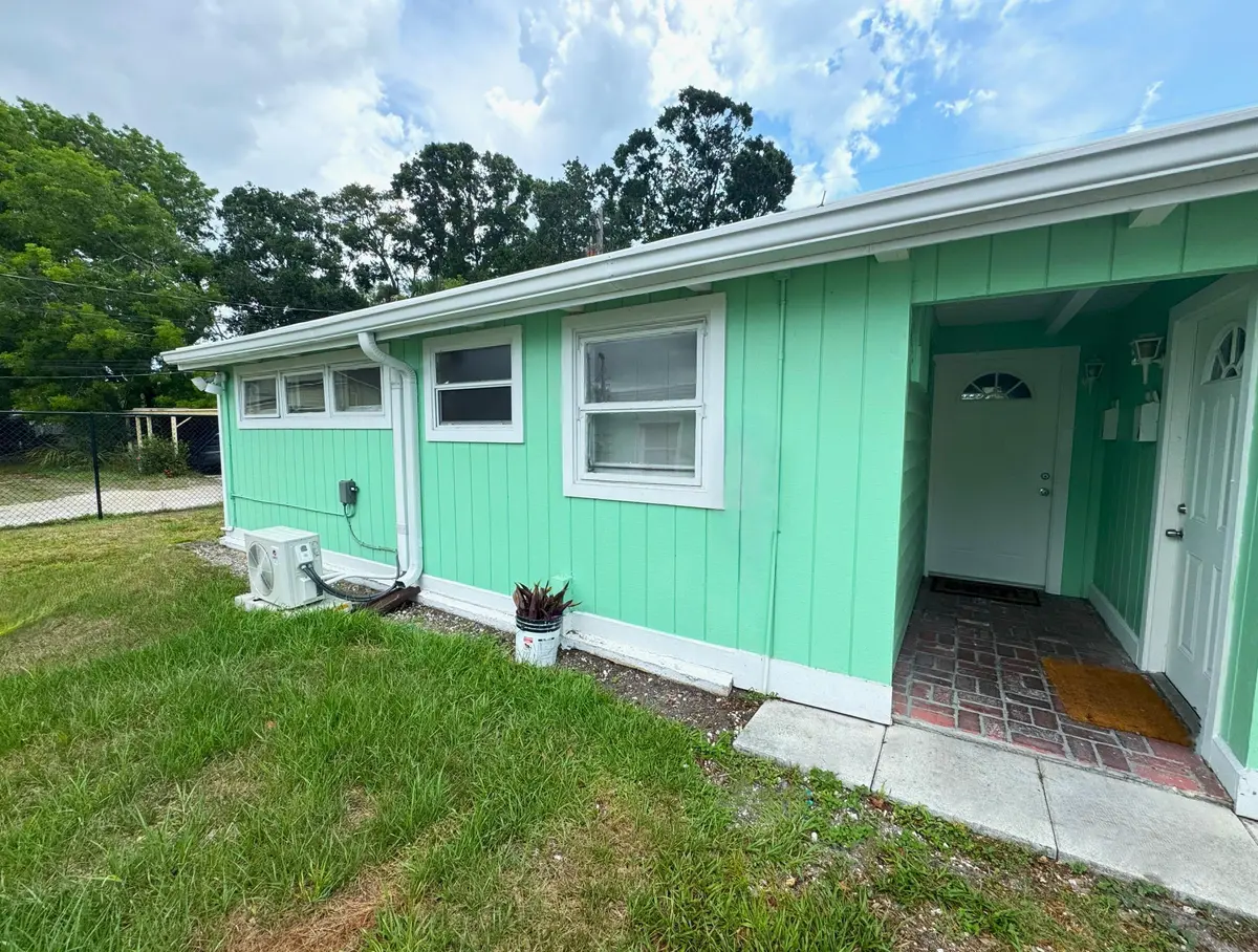1 (10) at 2204 PONCE DE LEON Circle 3, Vero Beach