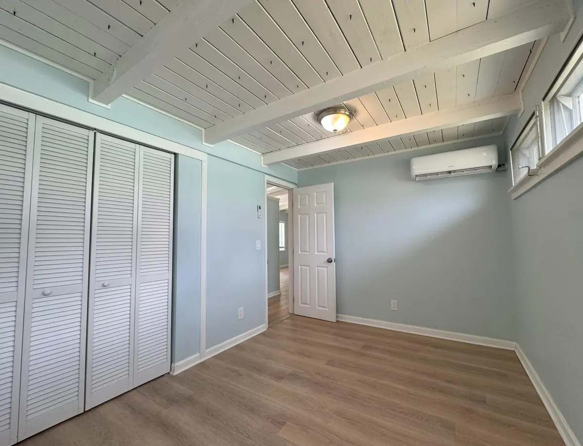 8 (3) at 2204 PONCE DE LEON Circle 3, Vero Beach
