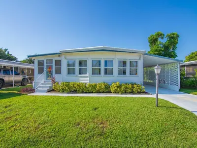 58 Village Lane, Jensen Beach – Manufactured Home for sale