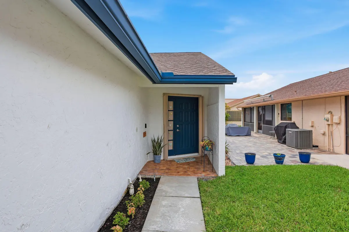 5-web-or-mls-001_0E2A8938 at 2390 NW 15TH Street, Delray Beach