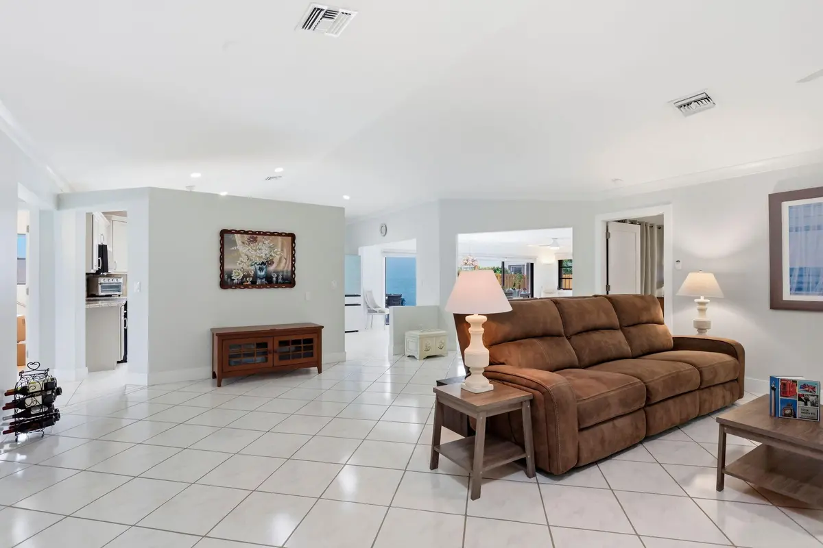 6-web-or-mls-002_0E2A8944 at 2390 NW 15TH Street, Delray Beach