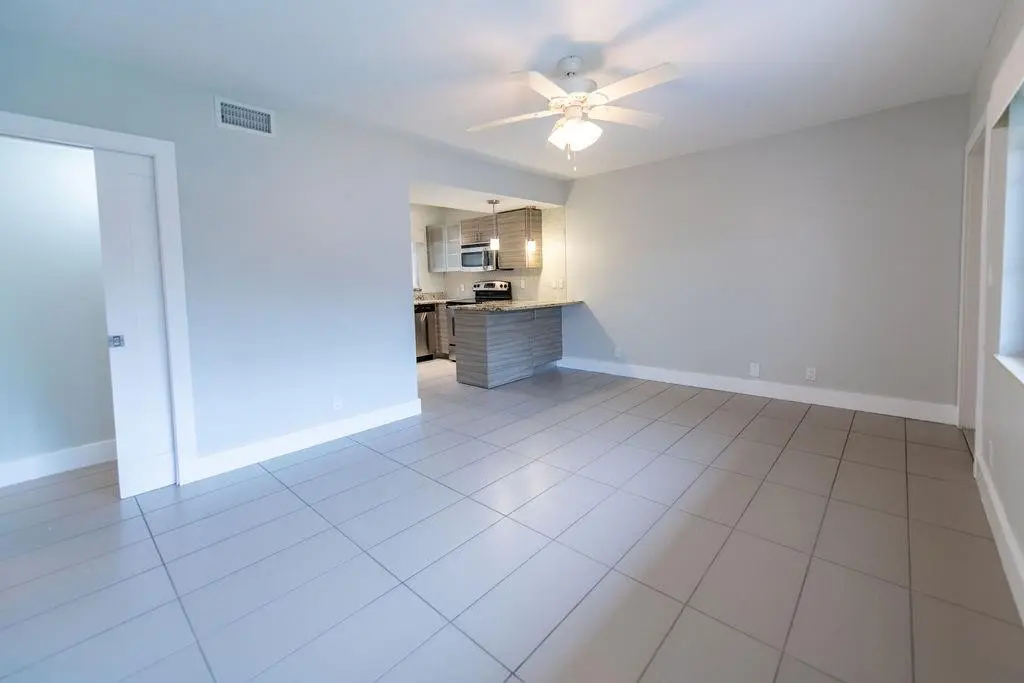 Photo 2 at 64 ISLE OF VENICE Drive APT 22, Fort Lauderdale