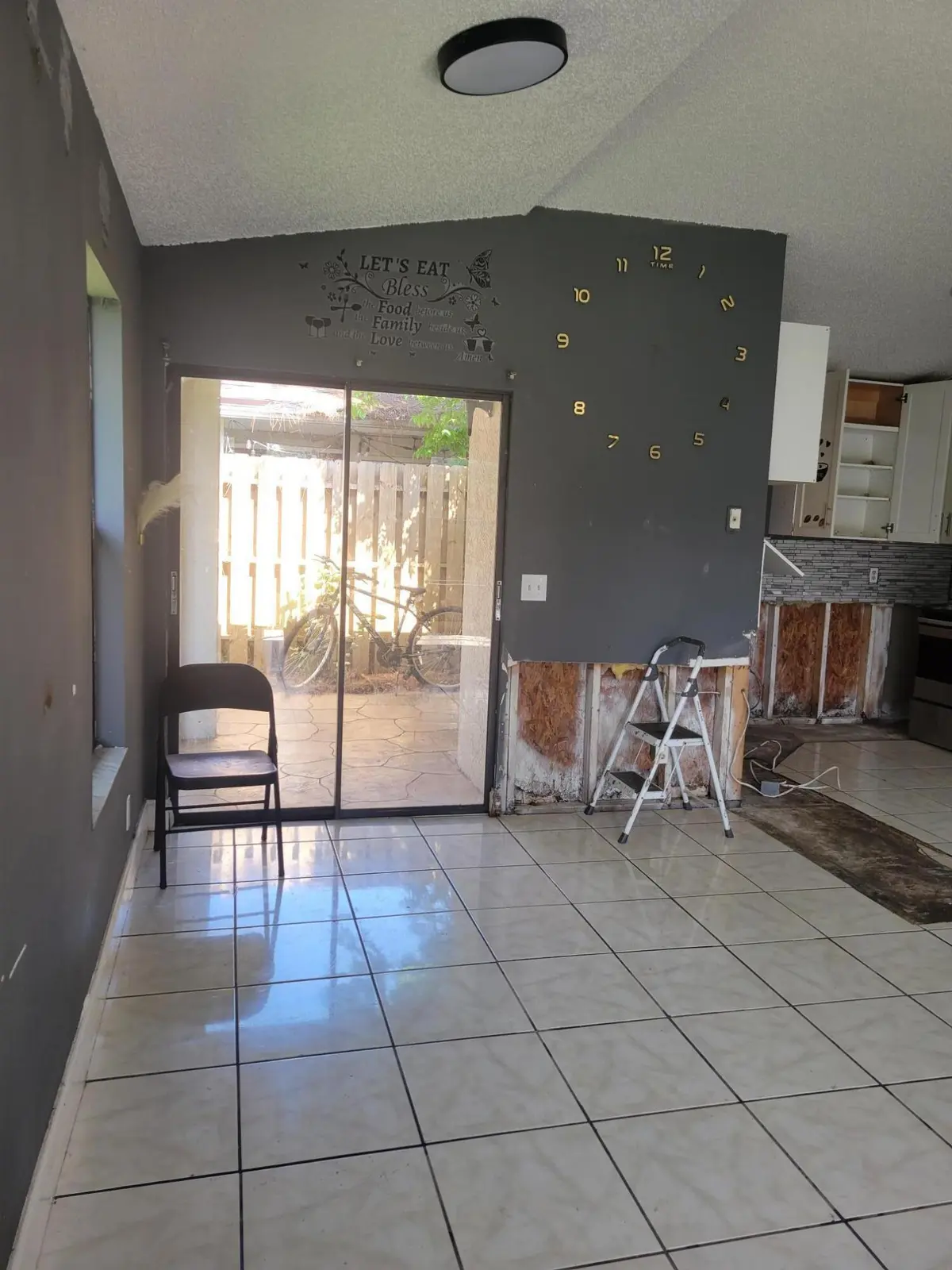 Looking toward Sliders at 2837 STONEWAY Lane D, Fort Pierce
