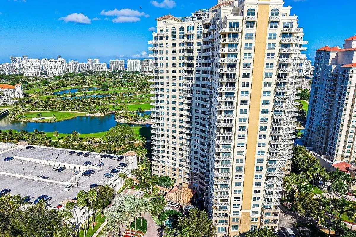 19501 W Country Club Drive 414, Aventura, FL – photo 6