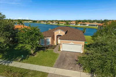 5622 PLACE LAKE Drive, Fort Pierce – Single Family Residence for sale