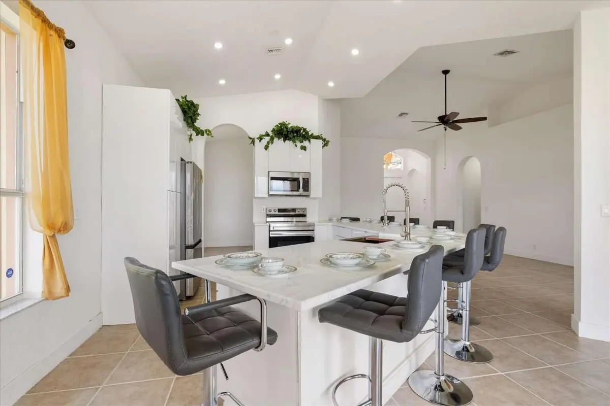 Dukharn.4 at 5622 PLACE LAKE Drive, Fort Pierce