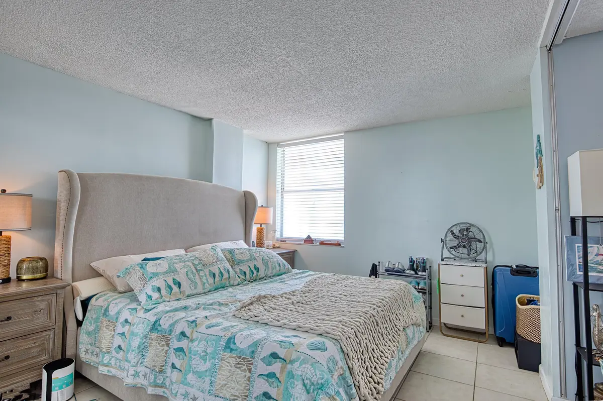 I26A0651_hdr at 111 Briny Avenue 27-12, Pompano Beach