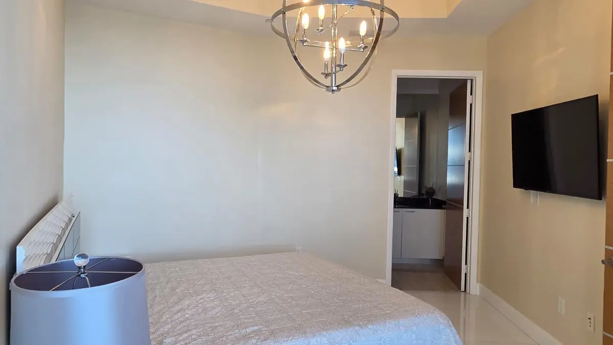WhatsApp Image 2026-05-21 at 17.50.3807 at 15811 COLLINS Avenue 3807, Sunny Isles Beach