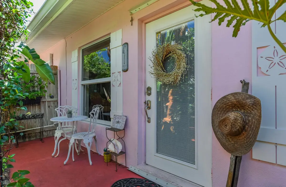 012-056-4195 NE Hyline Dr-1500x983 at 4195 NE HYLINE Drive, Jensen Beach