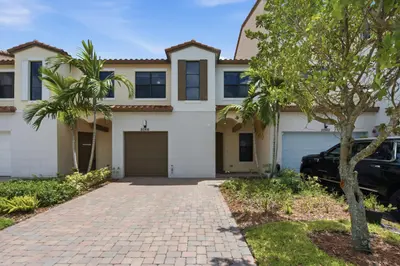 20916 NW 1ST Drive, Pembroke Pines – sold