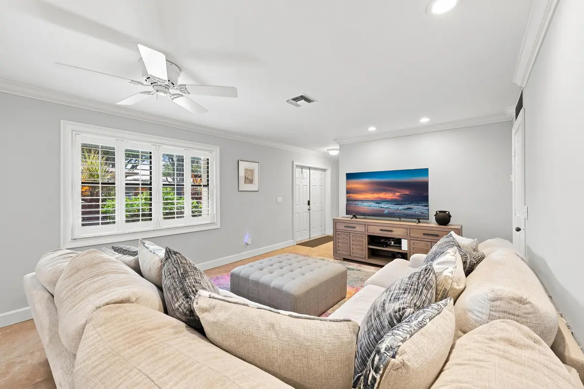 living 6 at 1651 Palmland Drive, Boynton Beach