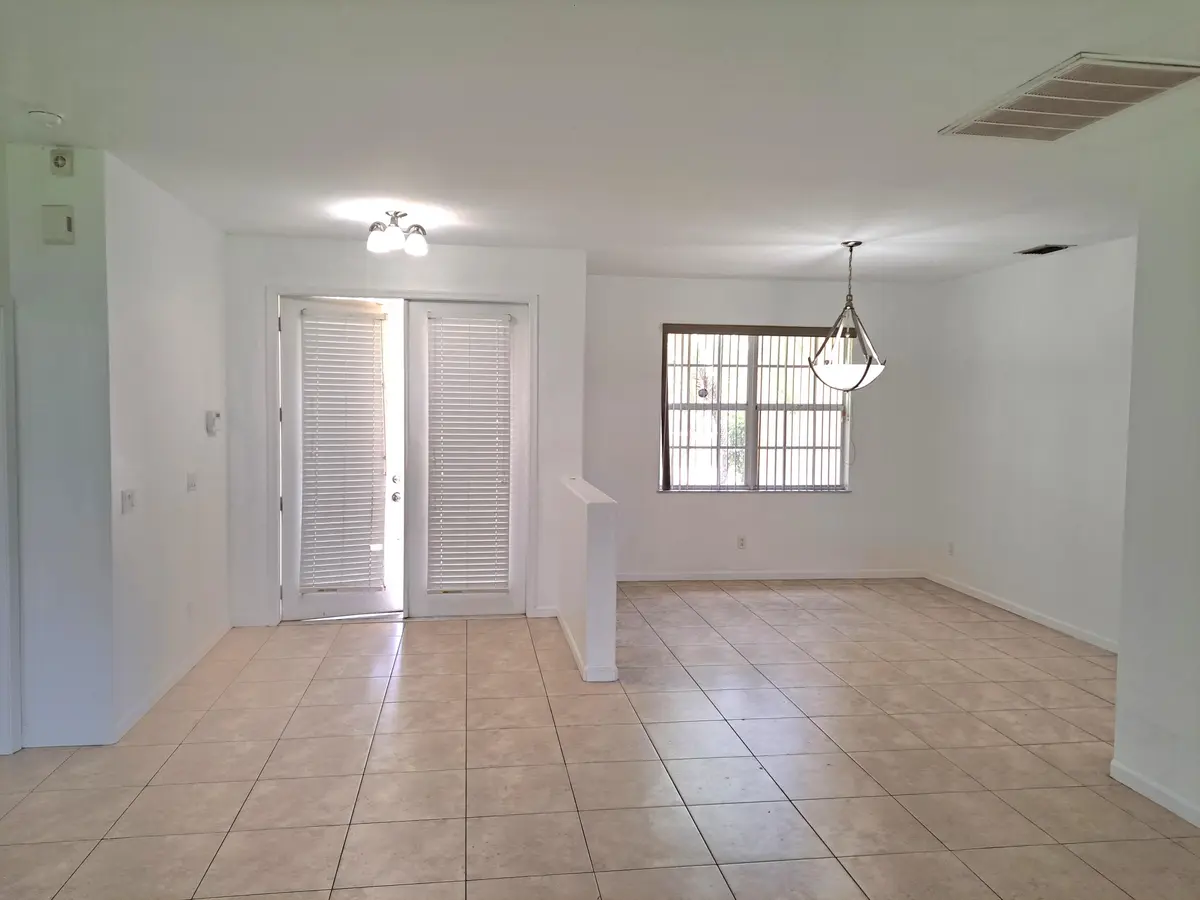 g6 at 2262 SE Glover Street, Port St. Lucie
