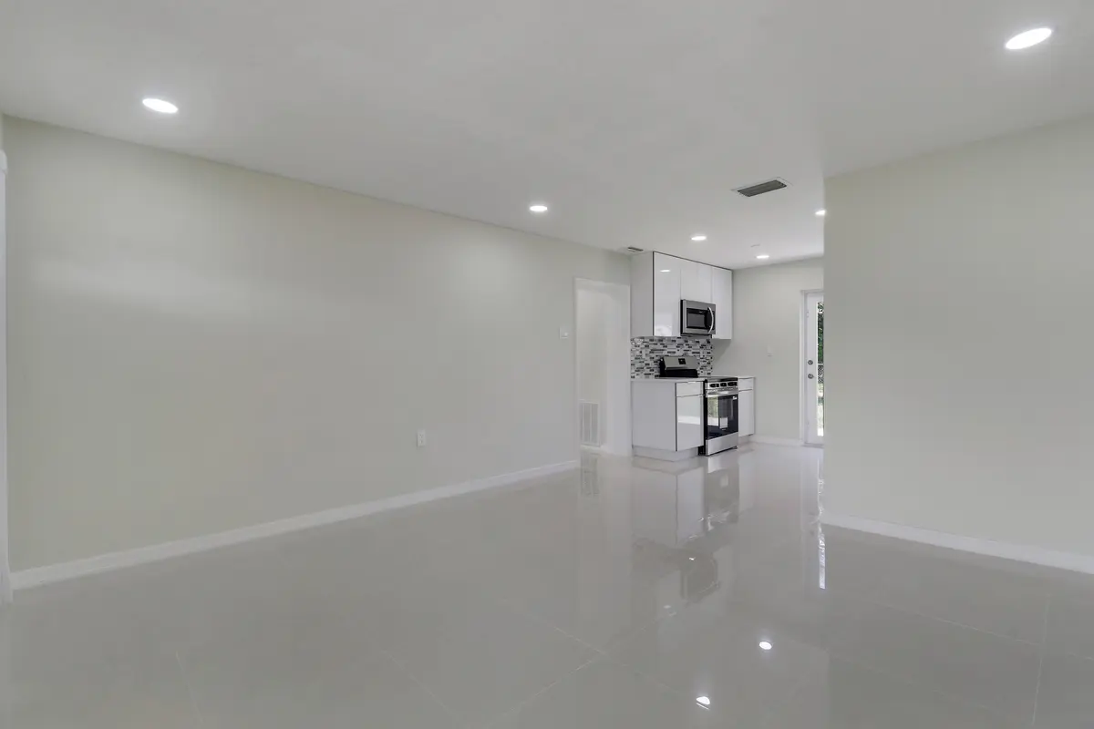 House 3-9 at 4785 Clinton Boulevard, Lake Worth