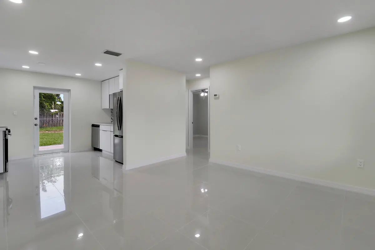 House 3-8 at 4785 Clinton Boulevard, Lake Worth