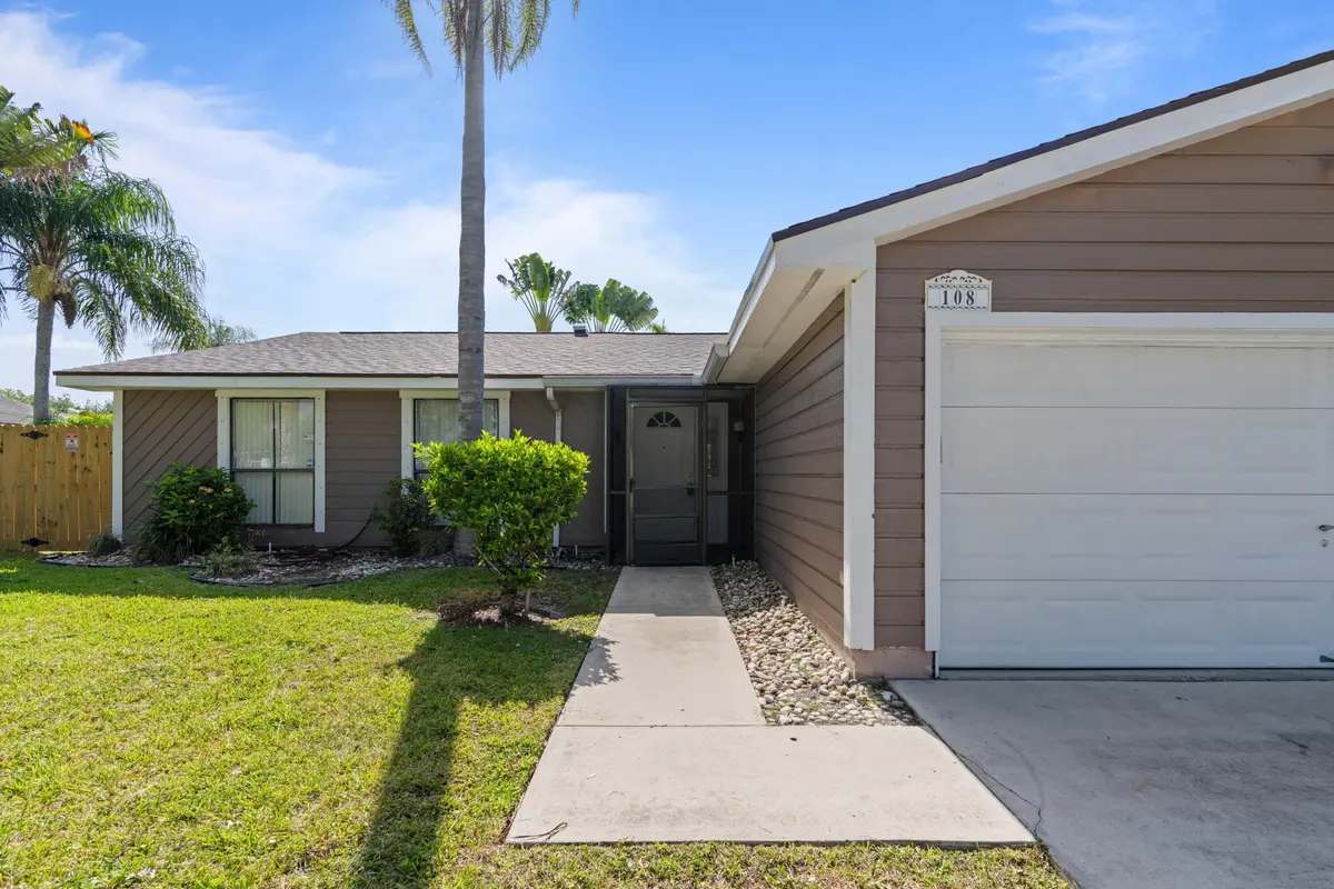 DSC04712.jpg-SMALL at 108 Cambridge Lane, Royal Palm Beach