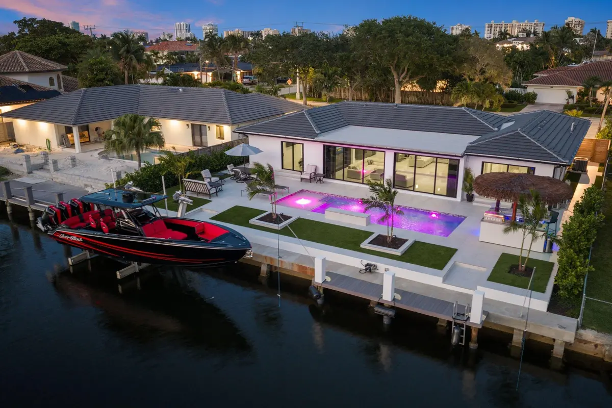 5641 Bayview Drive at 5641 Bayview Drive, Fort Lauderdale