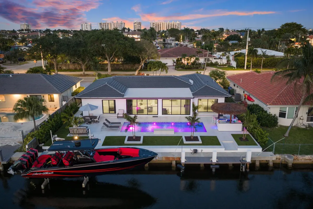 5641 Bayview Drive at 5641 Bayview Drive, Fort Lauderdale