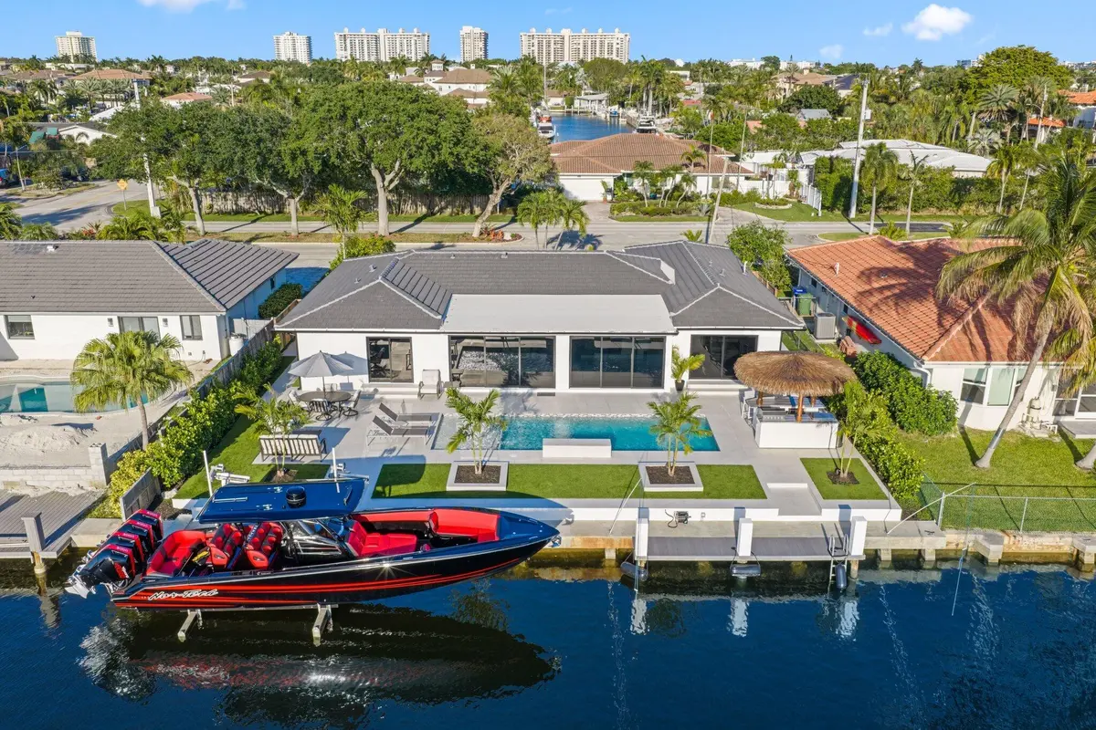 5641 Bayview Drive at 5641 Bayview Drive, Fort Lauderdale